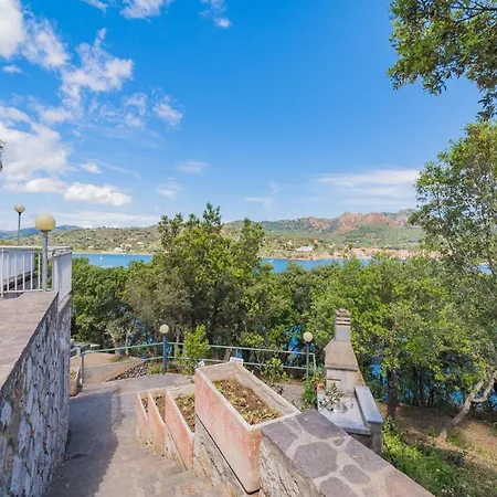 Landhaus Casa William Porto Azzurro